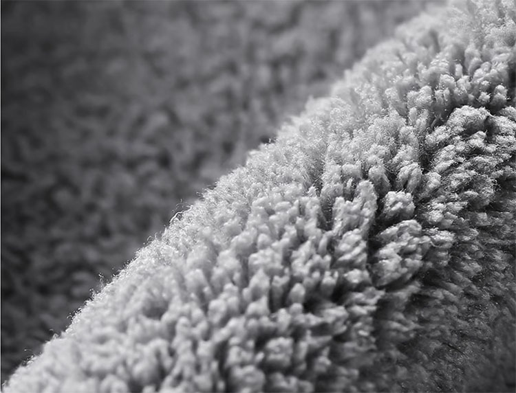 Dual-Layer Coral Fleece Towel detail